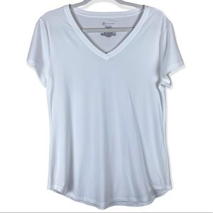 NWOT No Boundaries V-Neck Short Sleeve Basic White T-Shirt